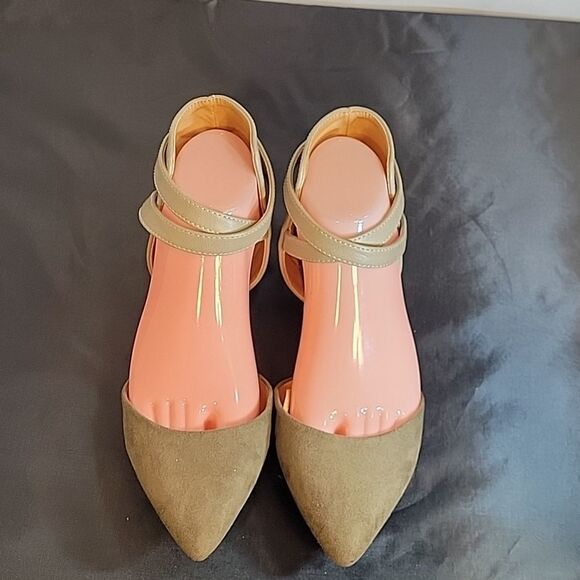 BRAND NEW CHARLOTTE RUSSE POINTED TOE CRISSCROSS STRAP D'ORSAY FLAT SUEDE SHOE - Picture 2 of 15